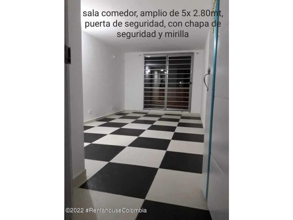 Vendo Apartamento en  La Arboleda C.C 22-2175