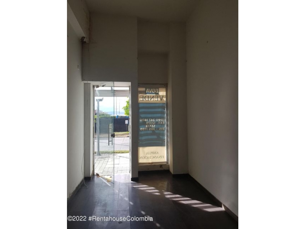 Vendo Comercial en  Santa Lucia(Neiva) C.C 22-2487