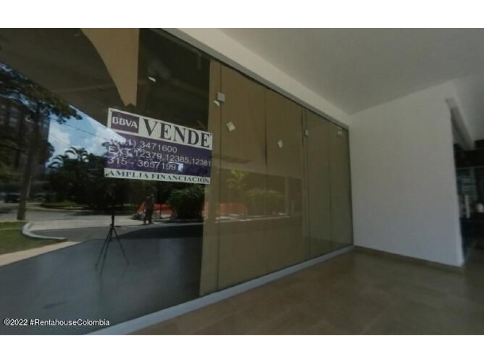 Vendo Comercial en  Medellin C.C 22-2497