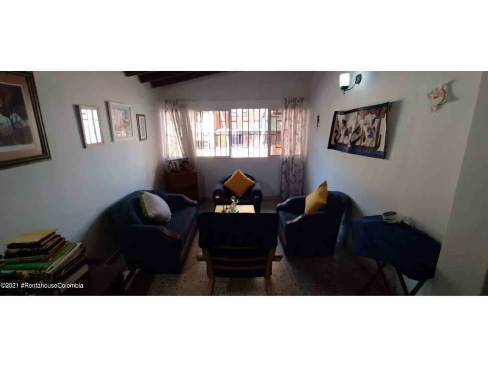 Vendo Apartamento en  Laureles(Medellin) C.C 22-1396