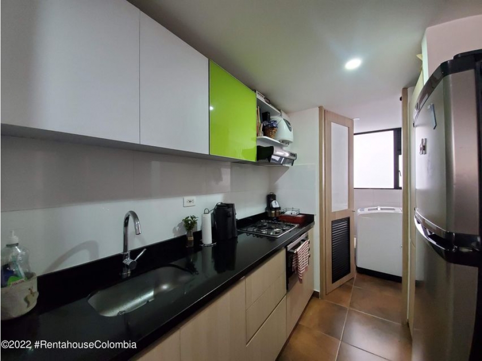 Apartamento en  Cedritos(Bogota) RAH CO: 22-2943