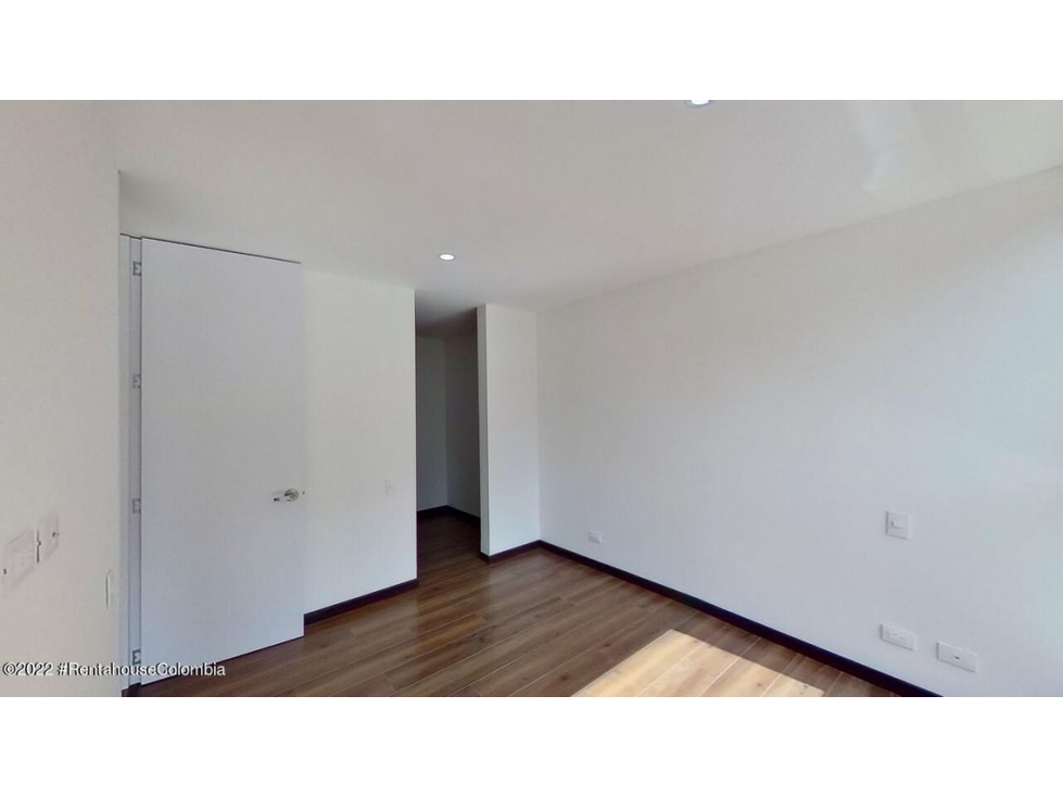 Apartamento en  San Martin(Bogota) RAH CO: 22-3049