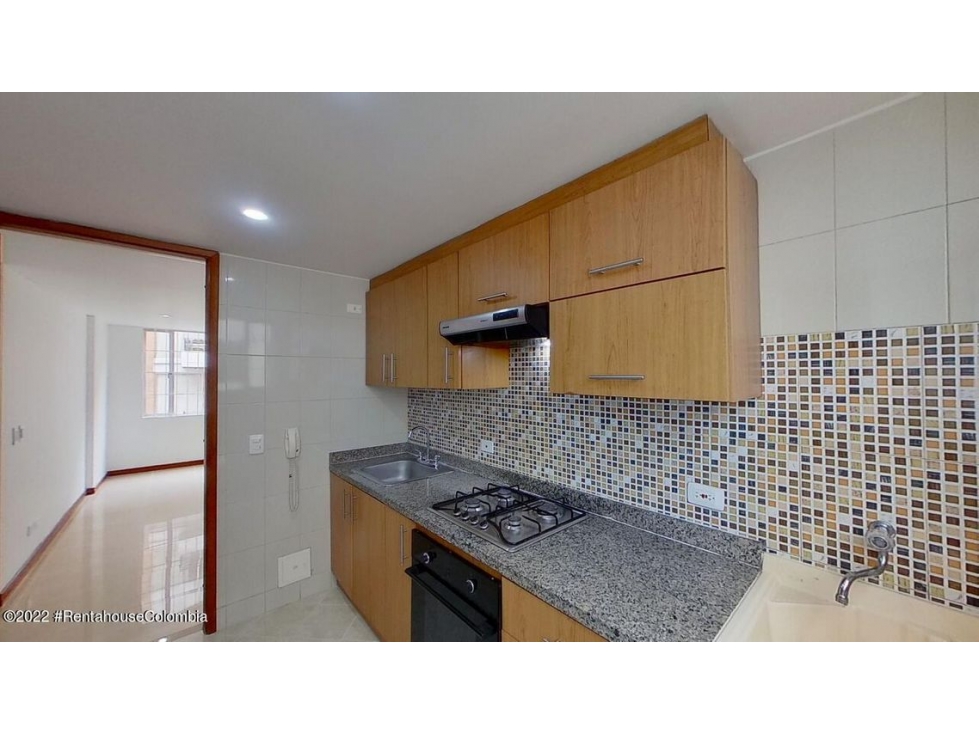 Apartamento en  El Batan(Bogota) RAH CO: 22-3053