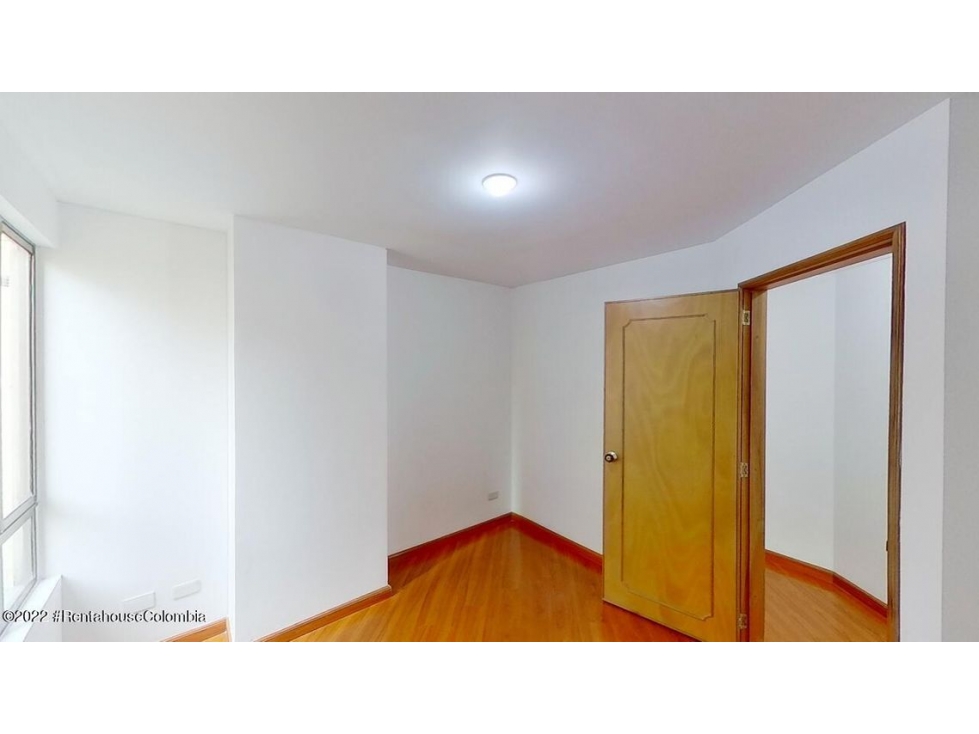 Apartamento en  Caobos Salazar RAH CO: 22-3088