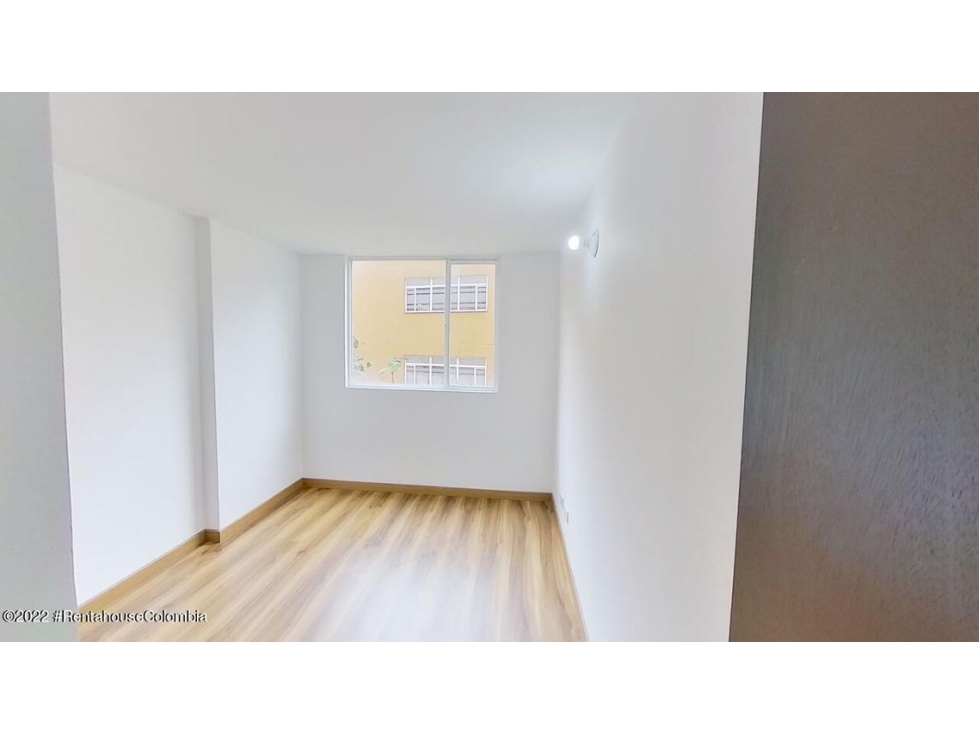 Apartamento en  Granada Norte RAH CO: 22-3138