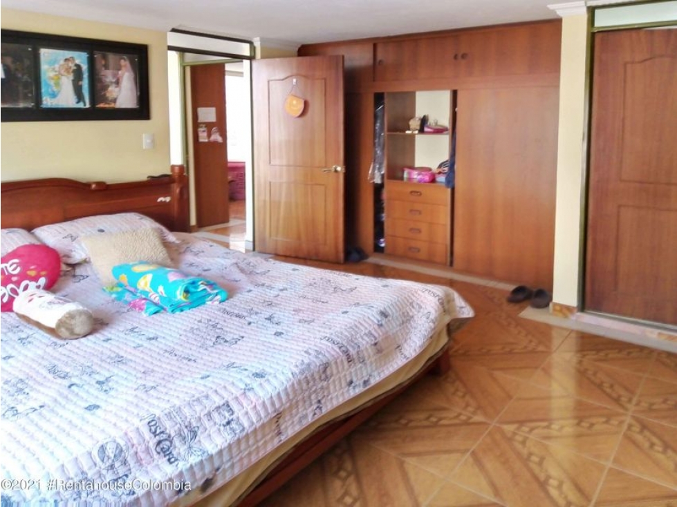 Vendo Casa en  Vereda el Abra(Cota) C.C 22-287