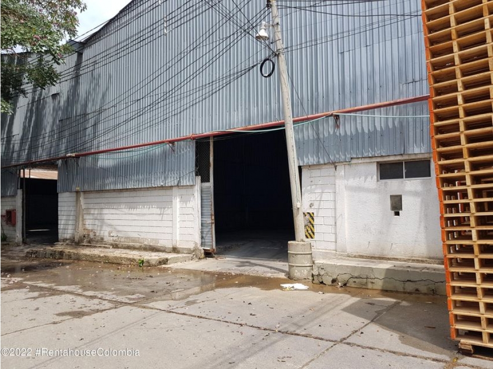 Comercial en  Albornoz(Cartagena) RAH CO: 22-2452