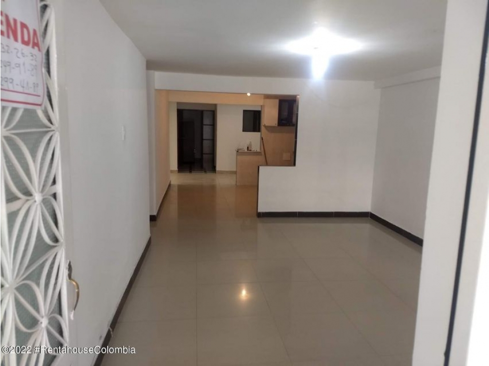 Apartamento en  Villa Luz(Bogota) RAH CO: 23-747