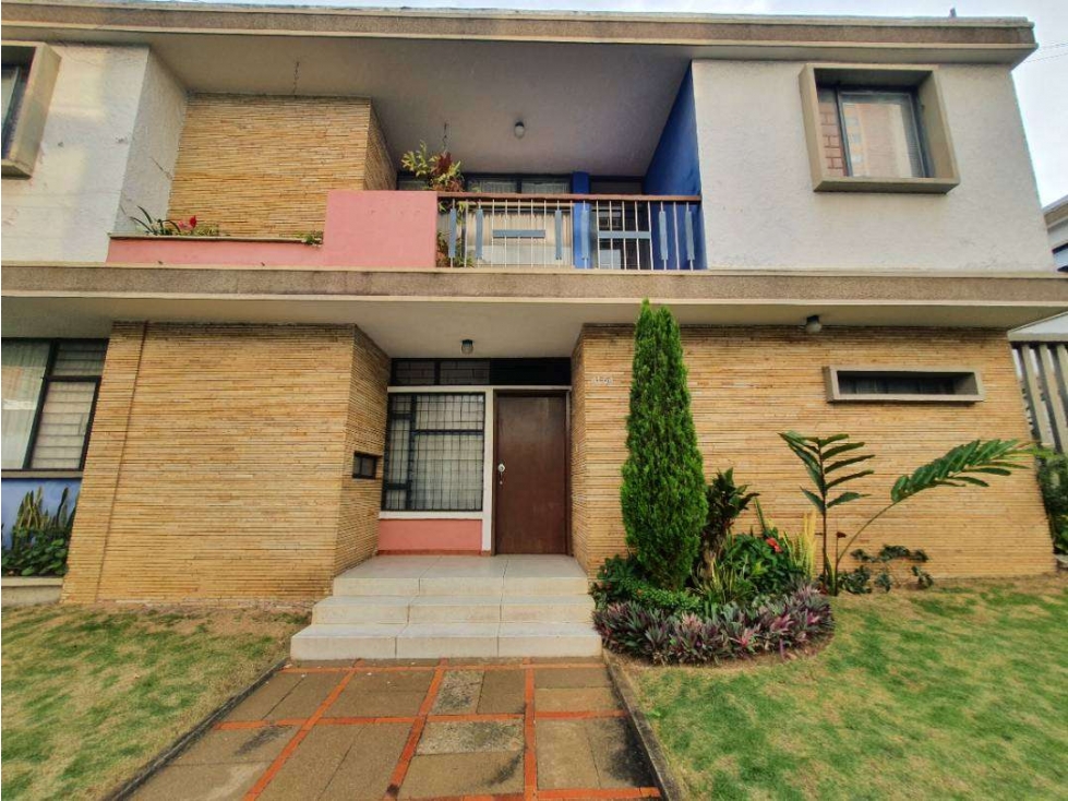 CASA EN VENTA EN EL PRADO / INMOBILIARIA PRESTIGIO SAS / BUCARAMANGA SimiCRM995659