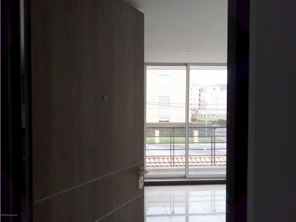 Apartamento en  Sabana Centro(Chia) RAH CO: 23-620