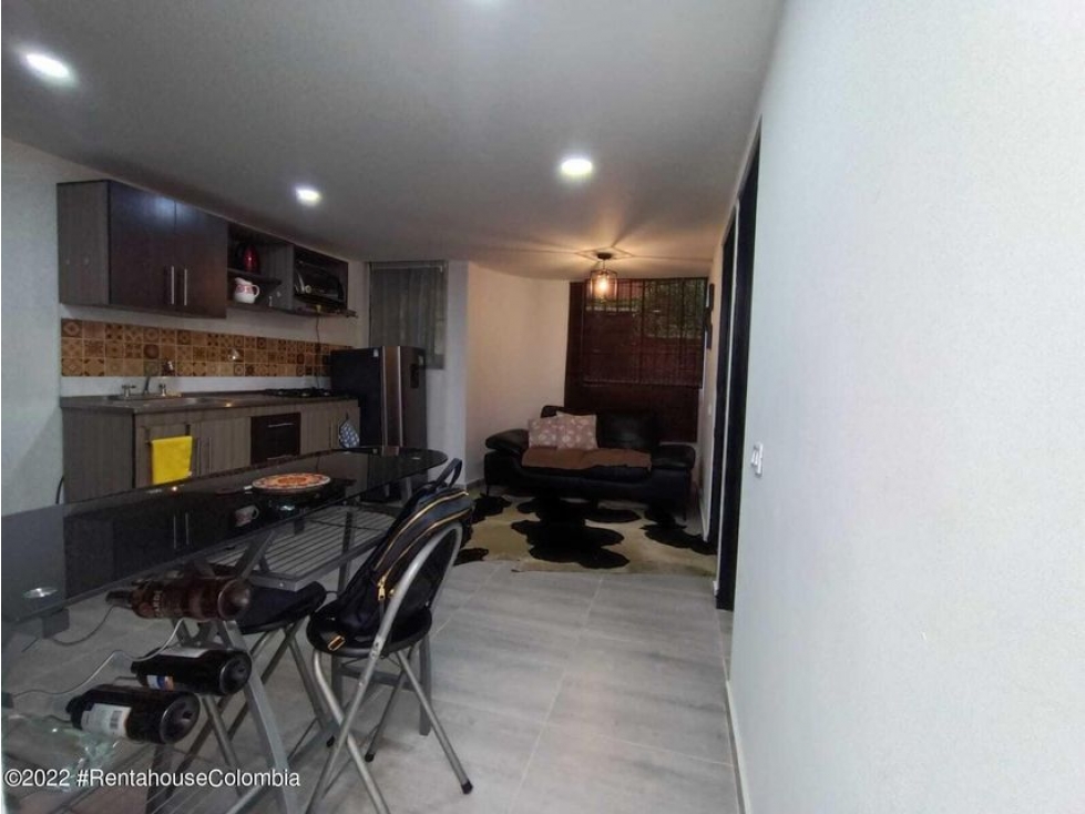 Apartamento en  La Aldea RAH CO: 23-580