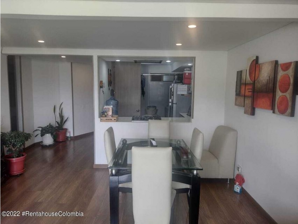 Apartamento en  Vereda Canelon RAH CO: 23-1682