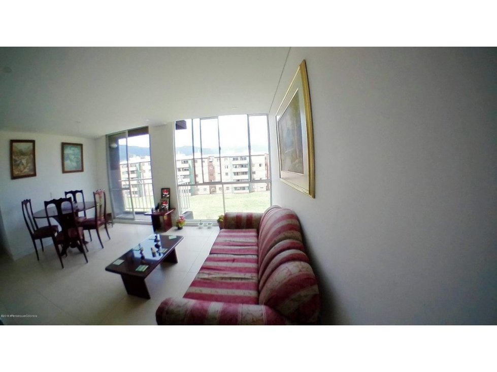 Vendo Apartamento en  La Arboleda C.O 23-28