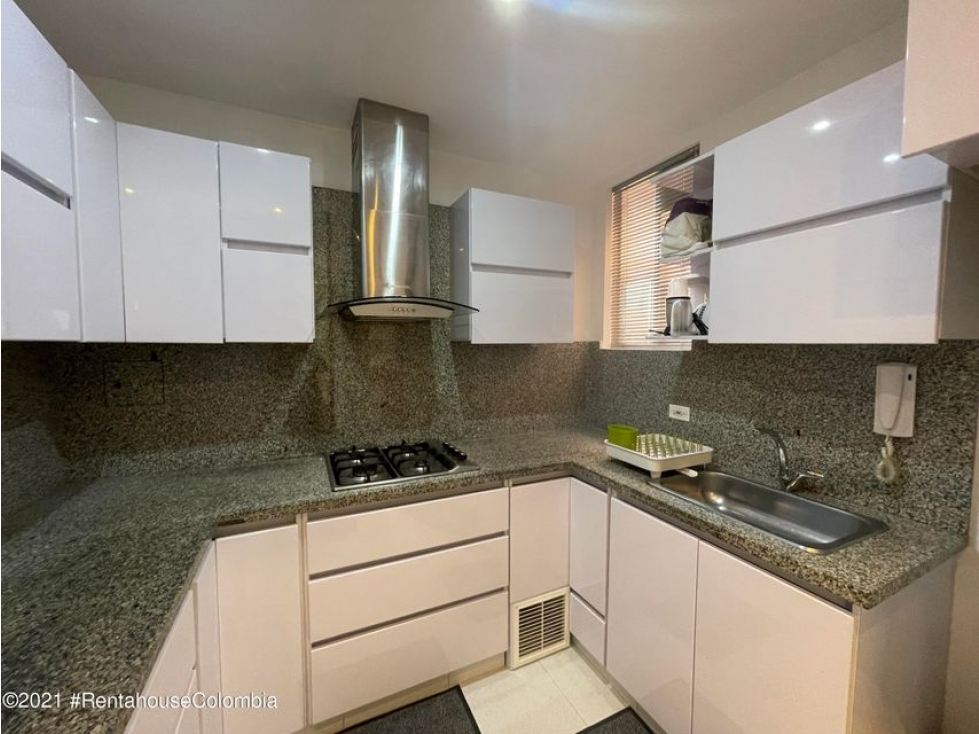 Vendo Apartamento en  Santa Barbara C.O 23-128