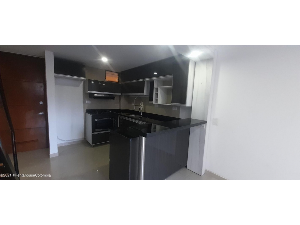 Vendo Apartamento en  La Castellana C.O 23-741