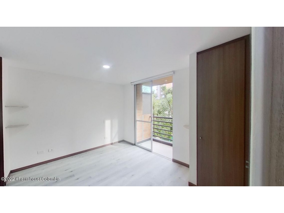 Vendo Apartamento en  Ditaires(Itagui)S.G. 23-1043