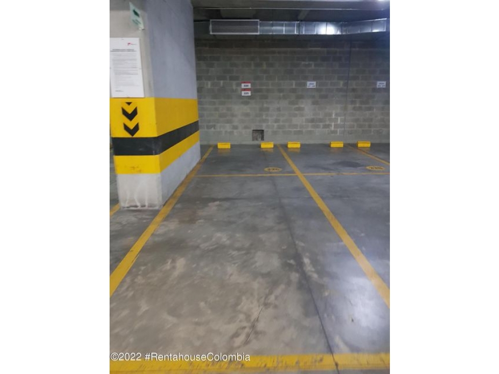 Comercial en  Santa Ana Usaquen RAH CO: 22-2404