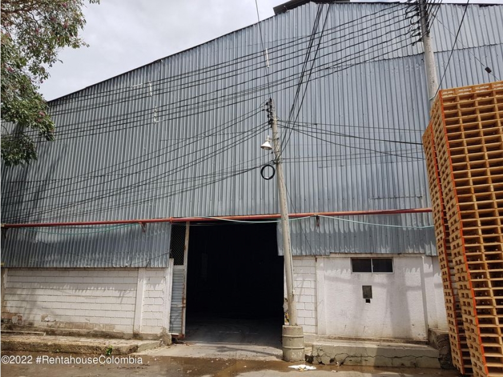 Comercial en  Albornoz(Cartagena) RAH CO: 22-2452