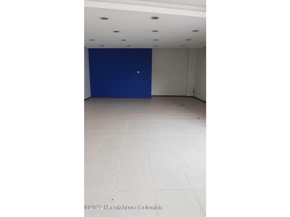 Comercial en  Pradito(Medellin) RAH CO: 22-2565