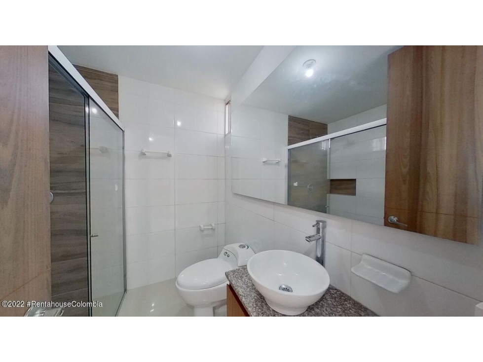 Apartamento en  Paraiso RAH CO: 22-3289