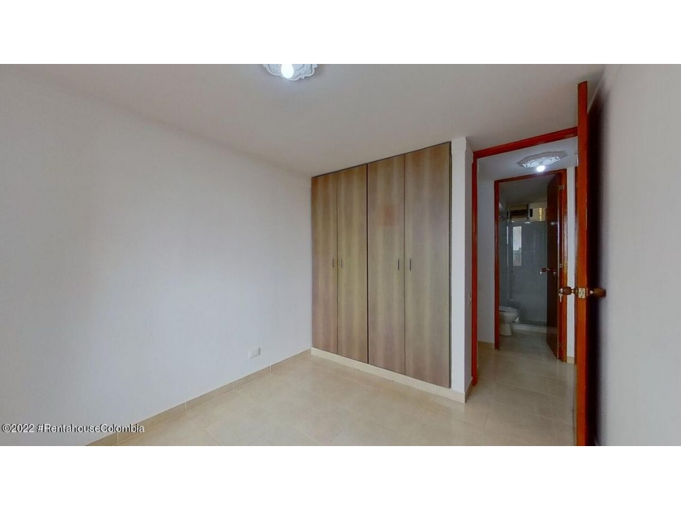 Apartamento en  Miramar RAH CO: 22-3291