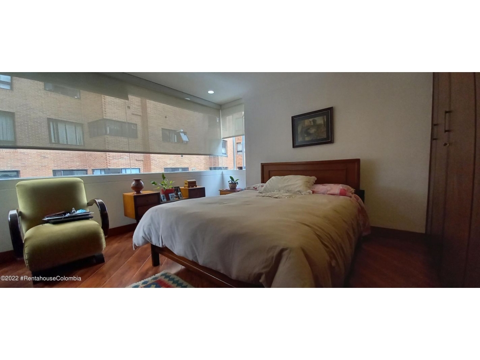 Apartamento en  La Cabrera(Bogota) RAH CO: 23-1143