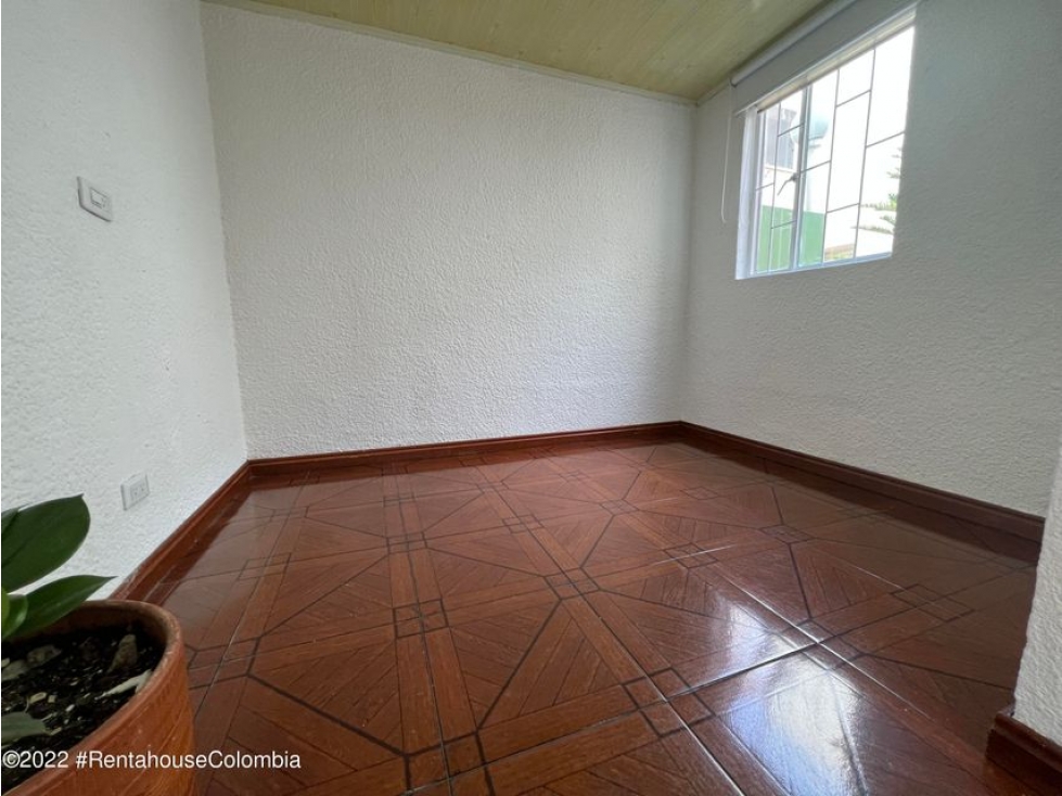 Casa en  Villa del Prado La Nueva RAH CO: 23-882