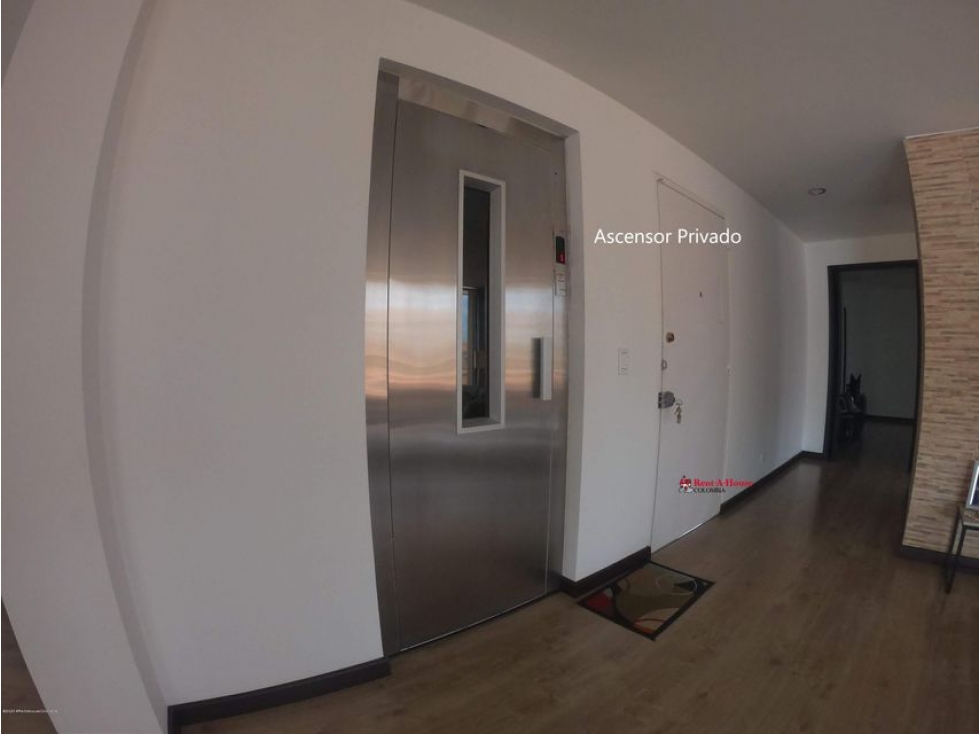 Apartamento en  San Patricio RAH CO: 23-964