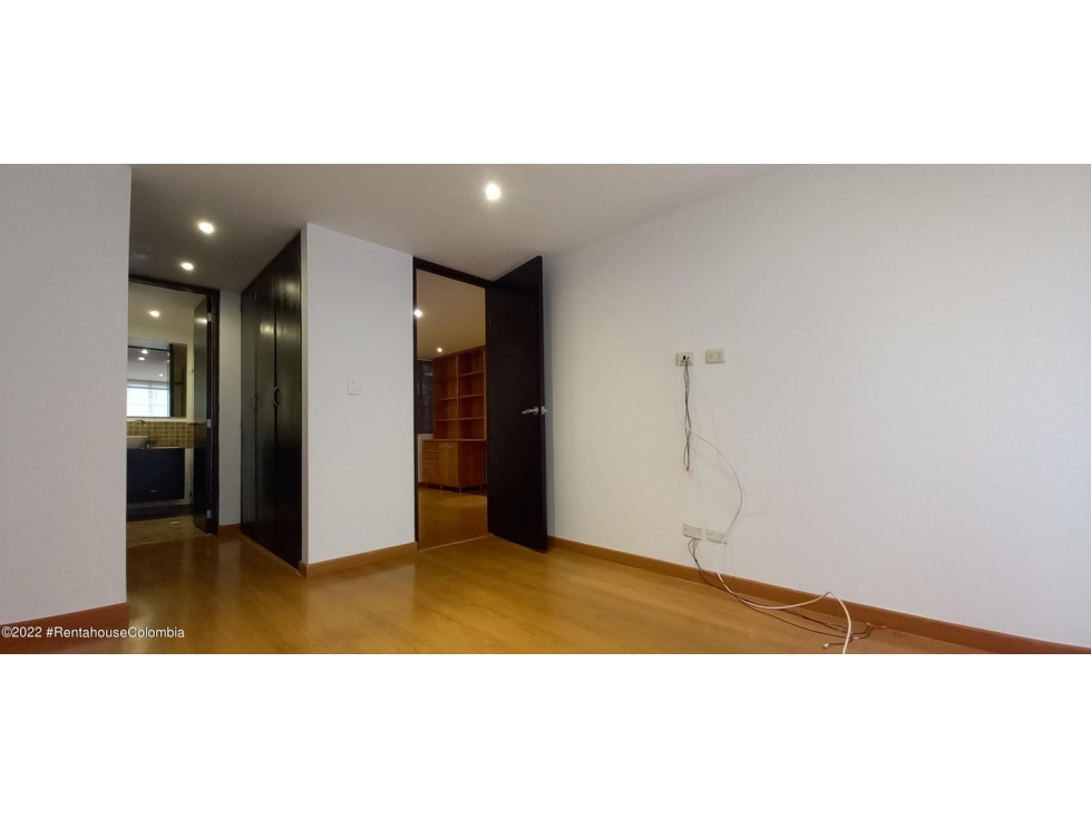 Apartamento en  Rincon del Chico RAH CO: 23-1726