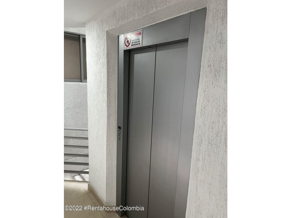 Apartamento en  Las Delicias Norte RAH CO: 23-1743