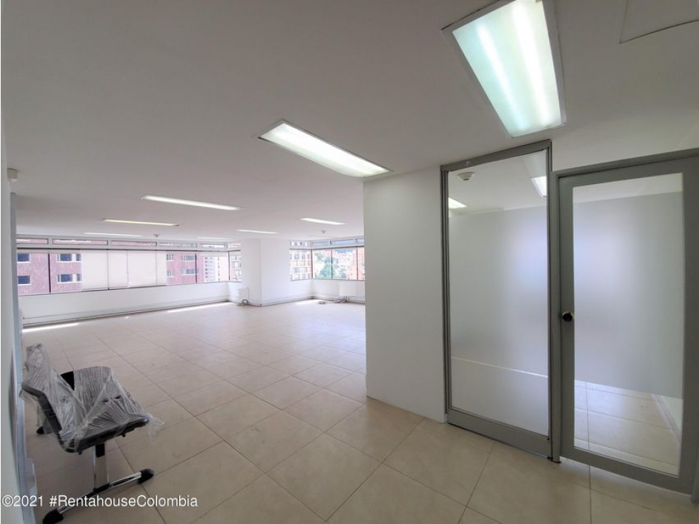 Comercial en  Samper(Bogota) RAH CO: 23-1487