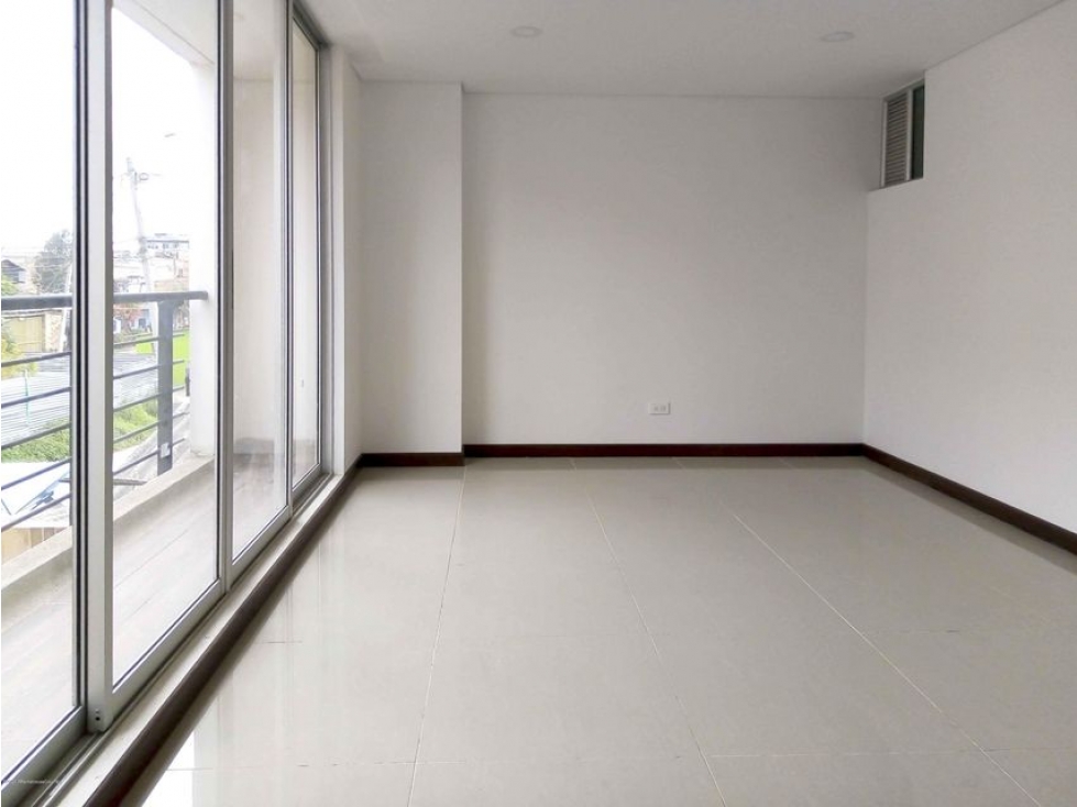 Apartamento en  Sabana Centro(Chia) RAH CO: 23-620