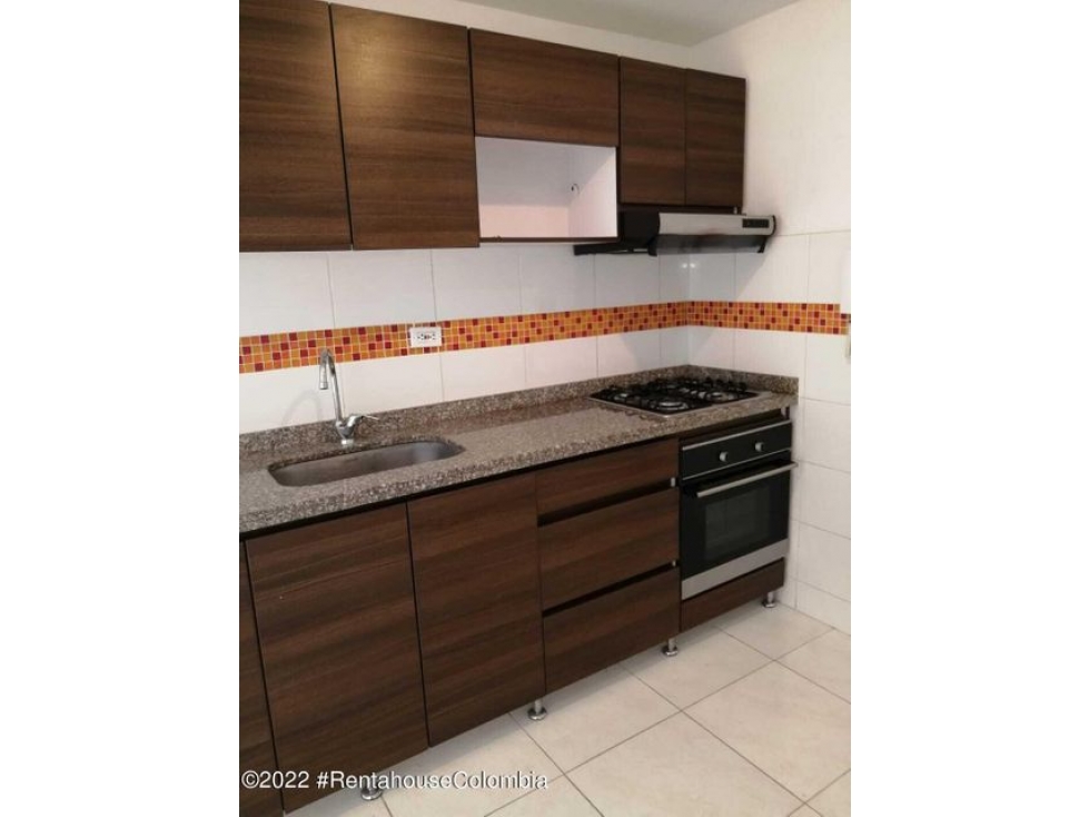 Apartamento en  El Campin(Chia) RAH CO: 23-247