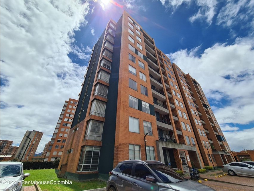 Apartamento en  Gran Granada RAH CO: 23-1093