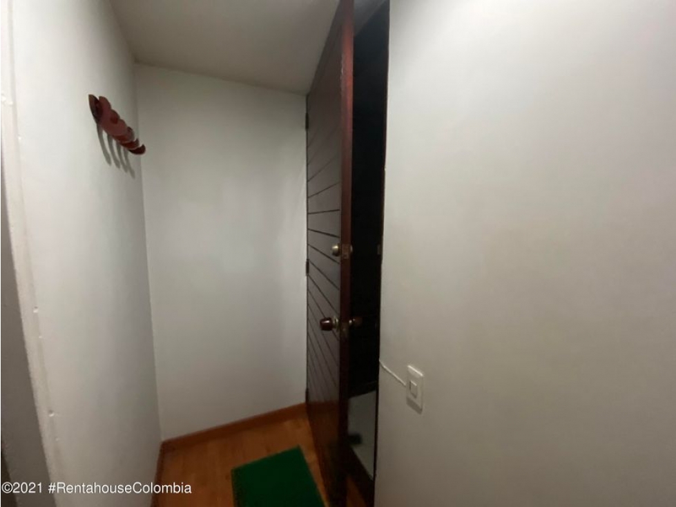 Apartamento en  Marly(Bogota) RAH CO: 22-632