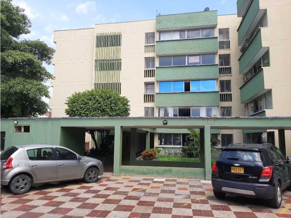 Amplio apartamento de 147 m2 remodelado en 1 piso riascos