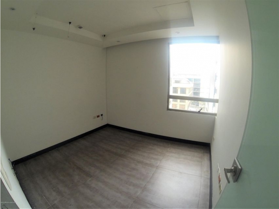 Comercial en  Chico(Bogota) RAH CO: 23-455