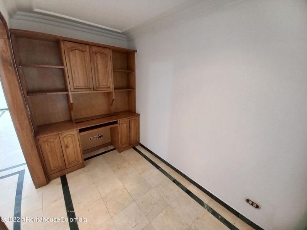 Apartamento en  Batan(Bogota) RAH CO: 23-469