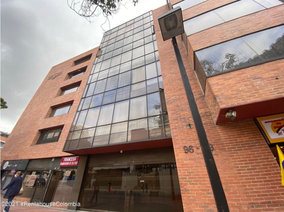 Comercial en  Chico Reservado RAH CO: 23-855