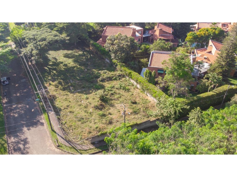 LOTE EN PANCE AL SUR DE CALI EN VENTA