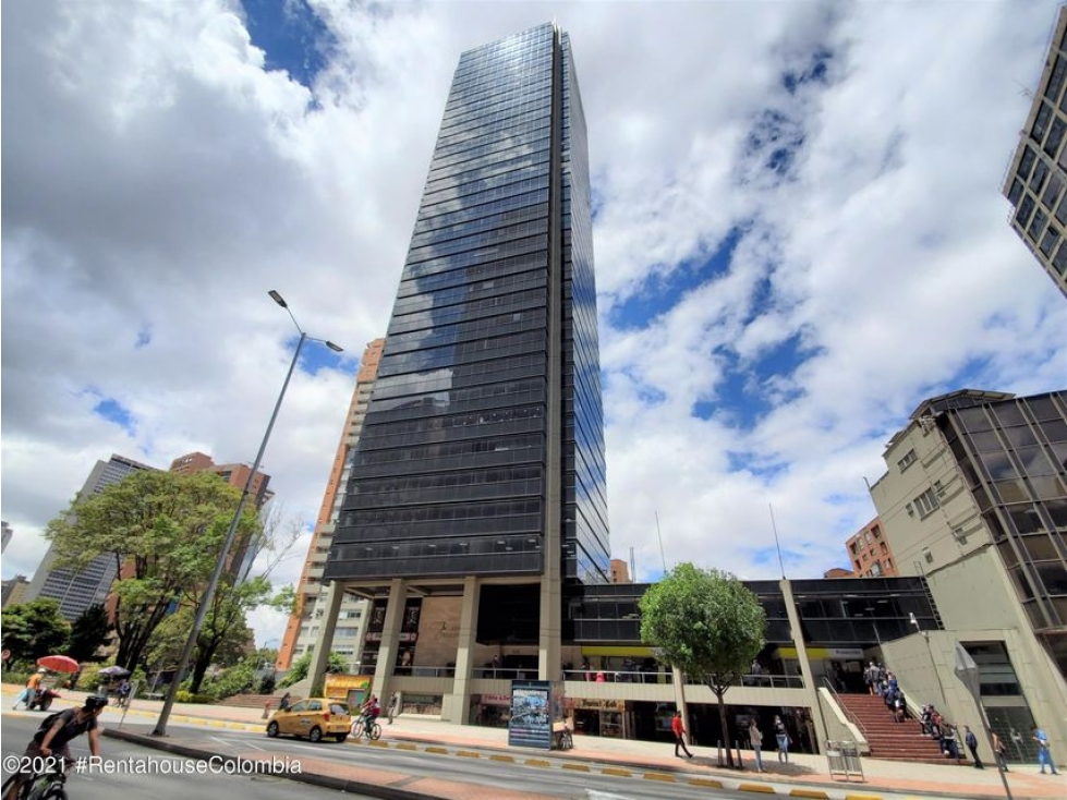 Comercial en  Samper(Bogota) RAH CO: 23-1487