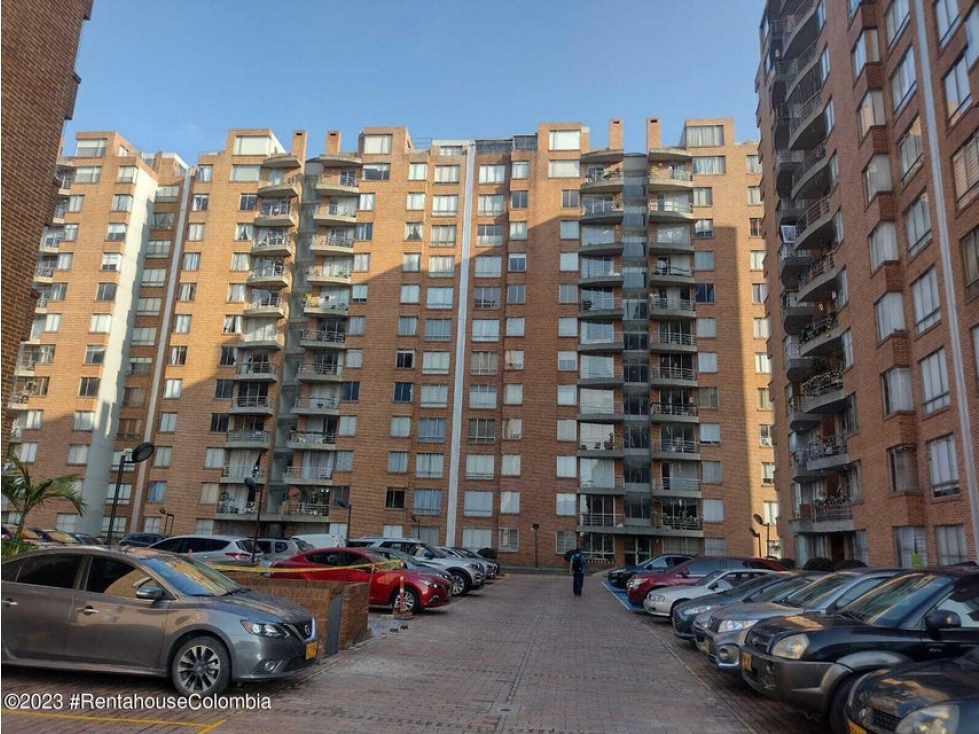 Apartamento en  Mazuren(Bogota) RAH CO: 23-2038