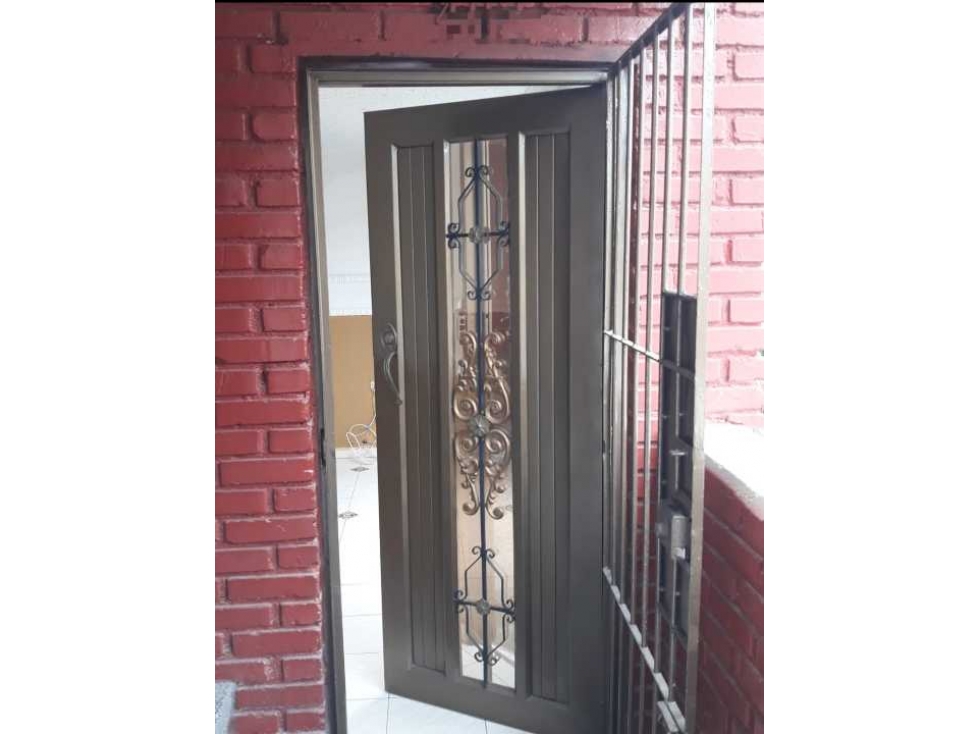 VENDO APARTAMENTO EN LOS ALCAZARES T.P'