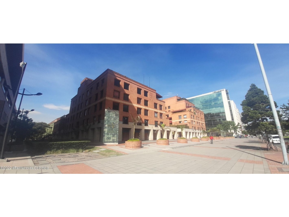 Comercial en  Bogota RAH CO: 23-1423