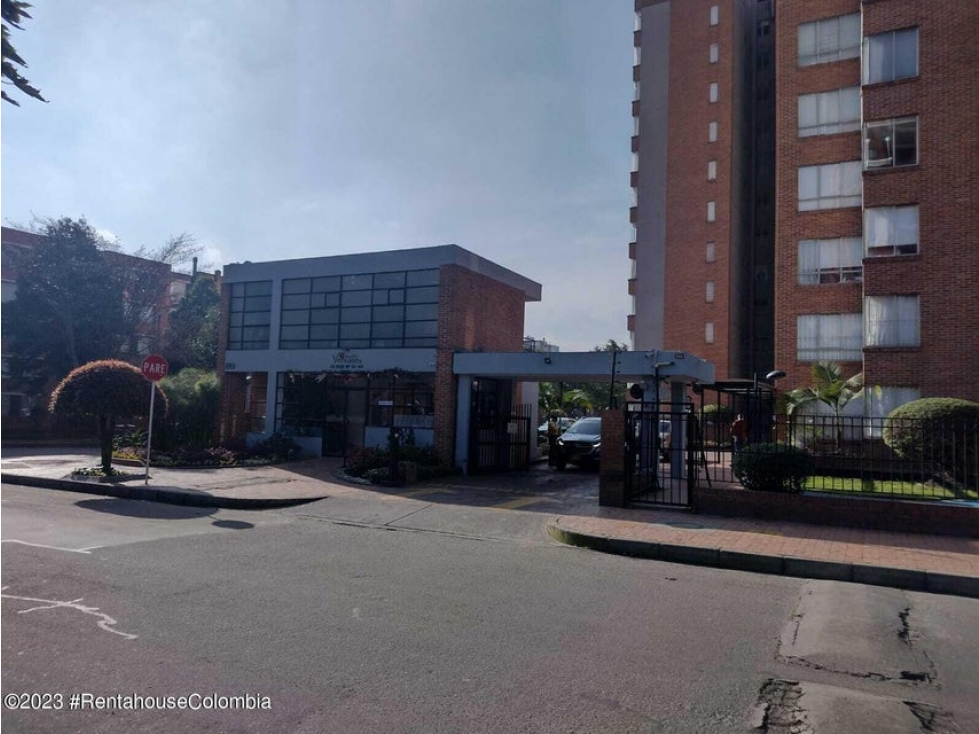 Apartamento en  Mazuren(Bogota) RAH CO: 23-2038