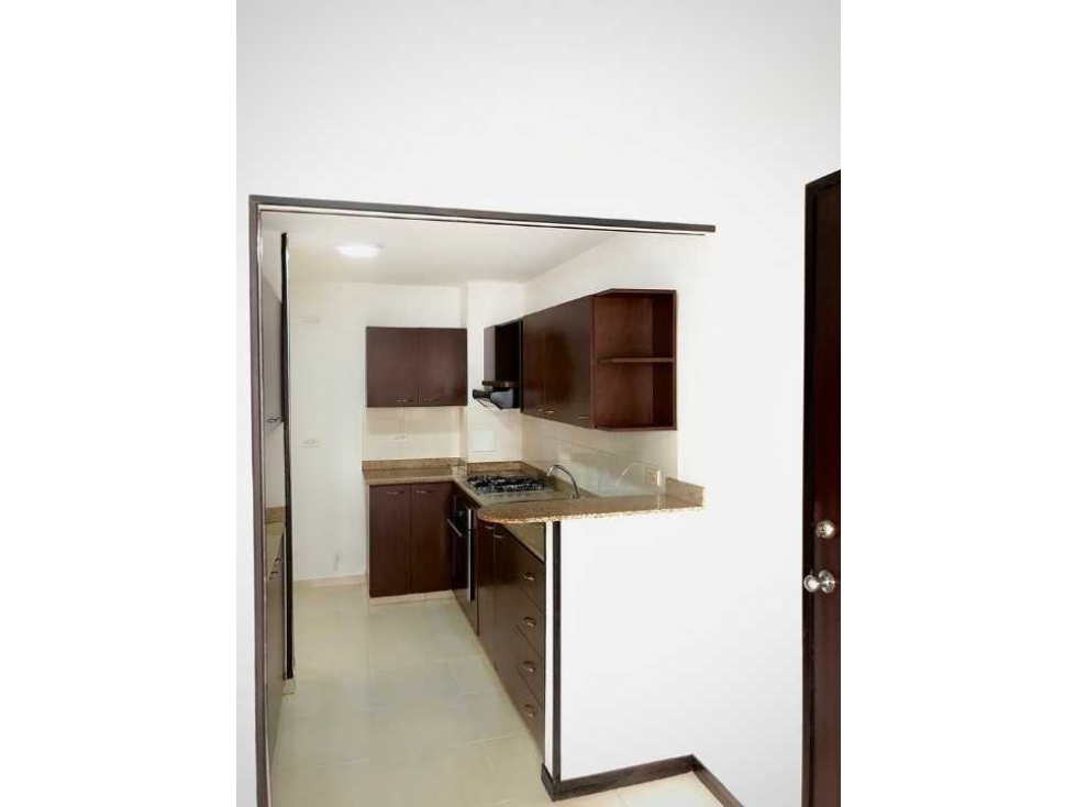 VENDO APARTAMENTO 1ER PISO VALLE DEL LILI