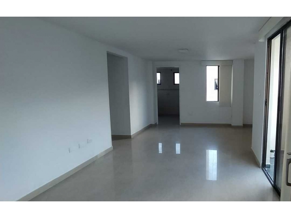 VENDO APARTAMENTO EN LA SELVA.  L.G