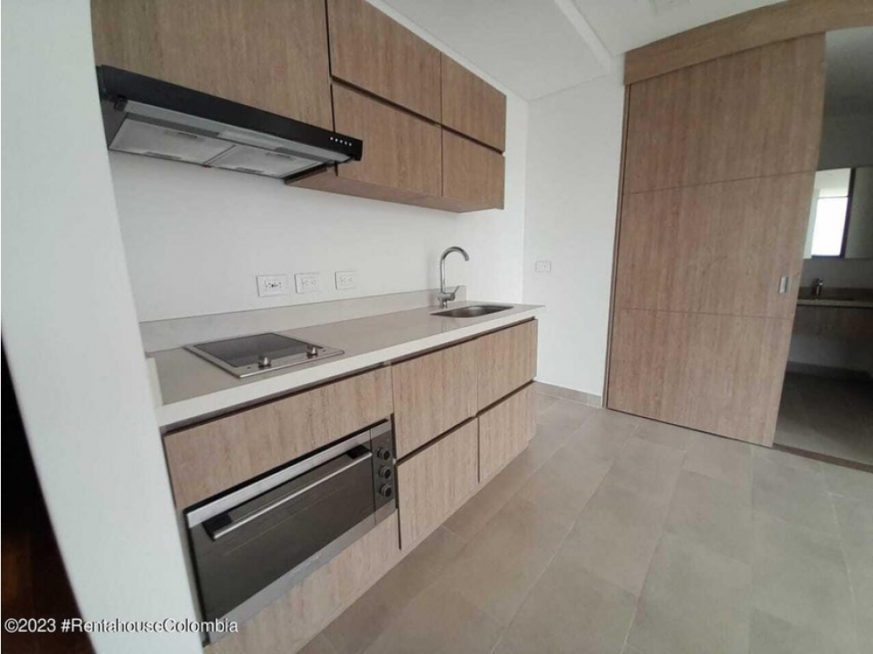 Apartamento en  Ciudad Jardin(Cali) C.O: 24-500