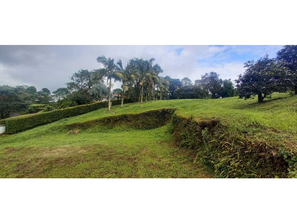 Lote con hermosa vista a la cordillera vía Calarca la Ye.