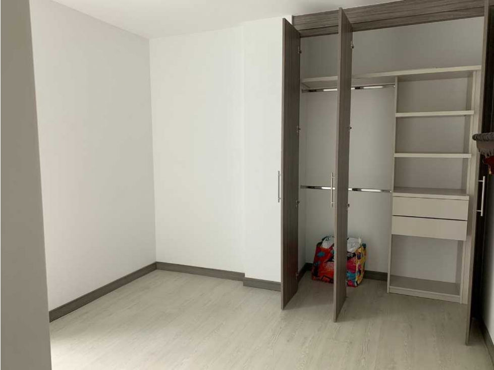 Apartamento en la castellana para la venta en primer piso